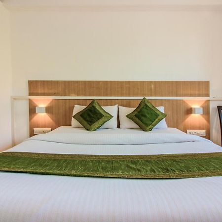 Treebo Trend Golden Nest Hotell Thane Eksteriør bilde