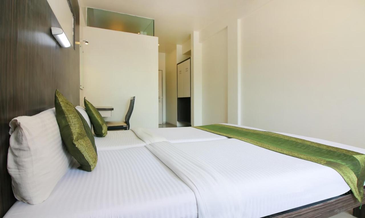 Treebo Trend Golden Nest Hotell Thane Eksteriør bilde