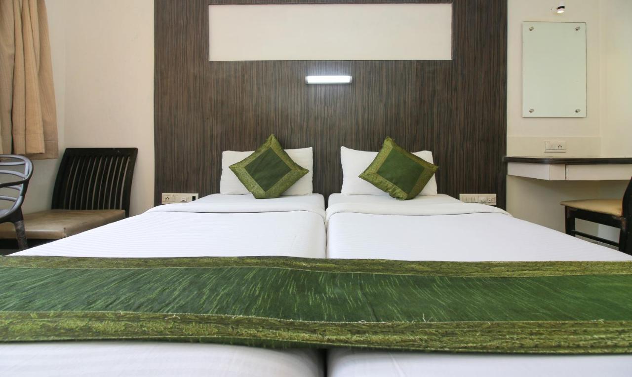 Treebo Trend Golden Nest Hotell Thane Eksteriør bilde
