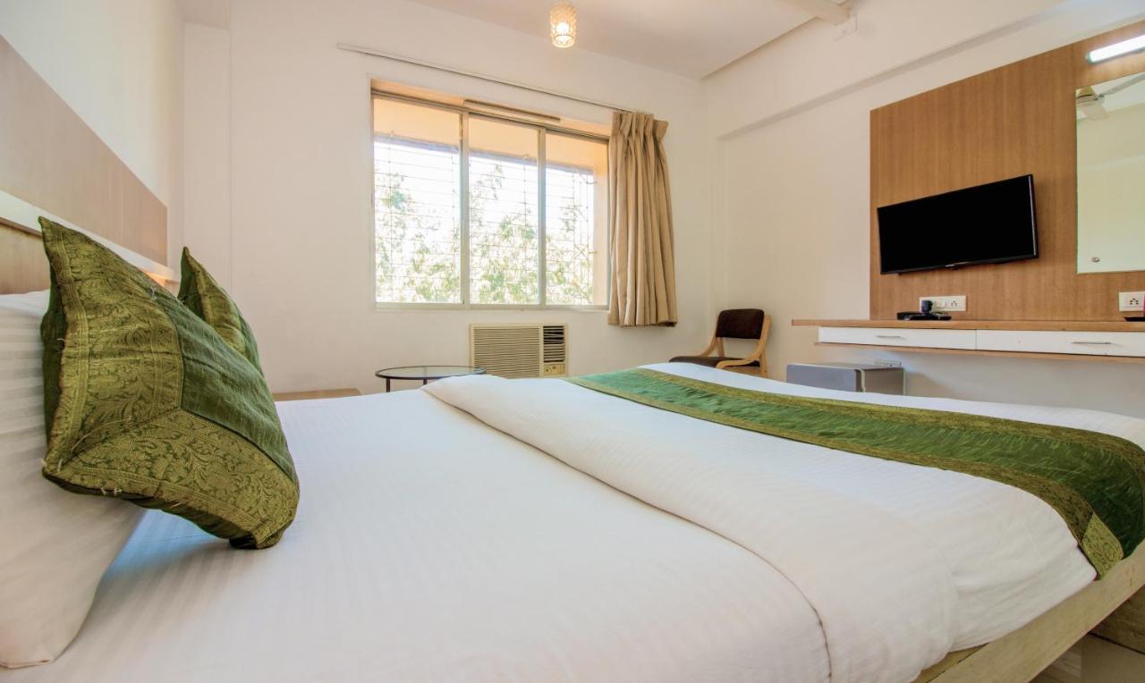 Treebo Trend Golden Nest Hotell Thane Eksteriør bilde